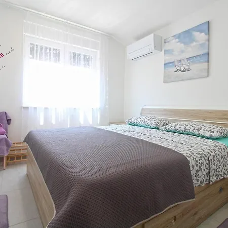 Vikendica House 2283 *