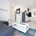 House 2283 *