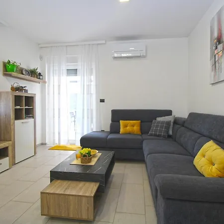 House 2283 *