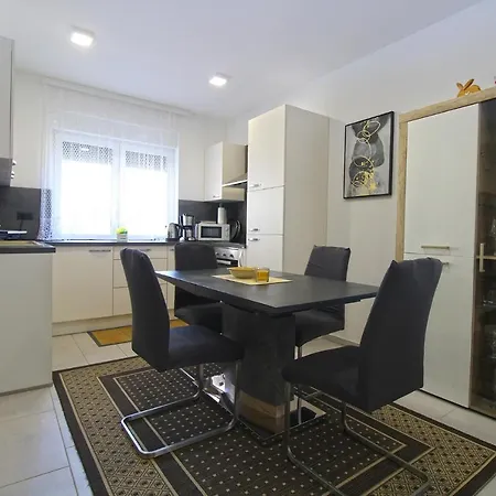 House 2283 *