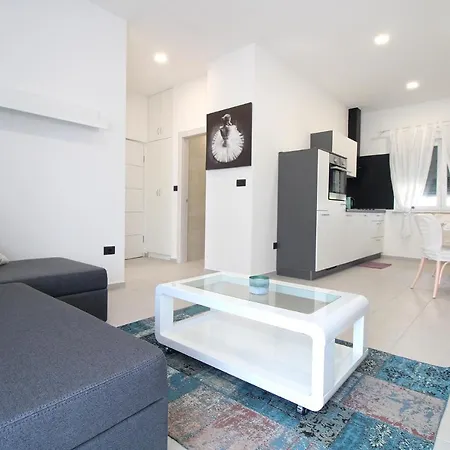 House 2283 *