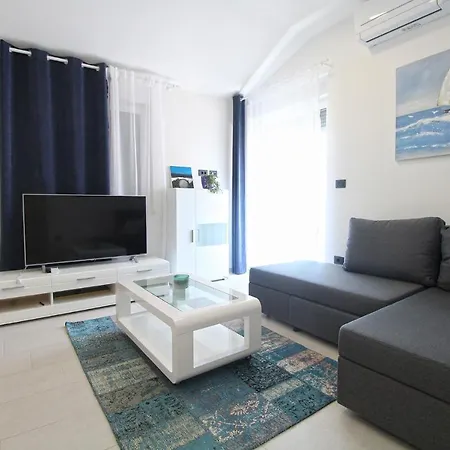 House 2283 *